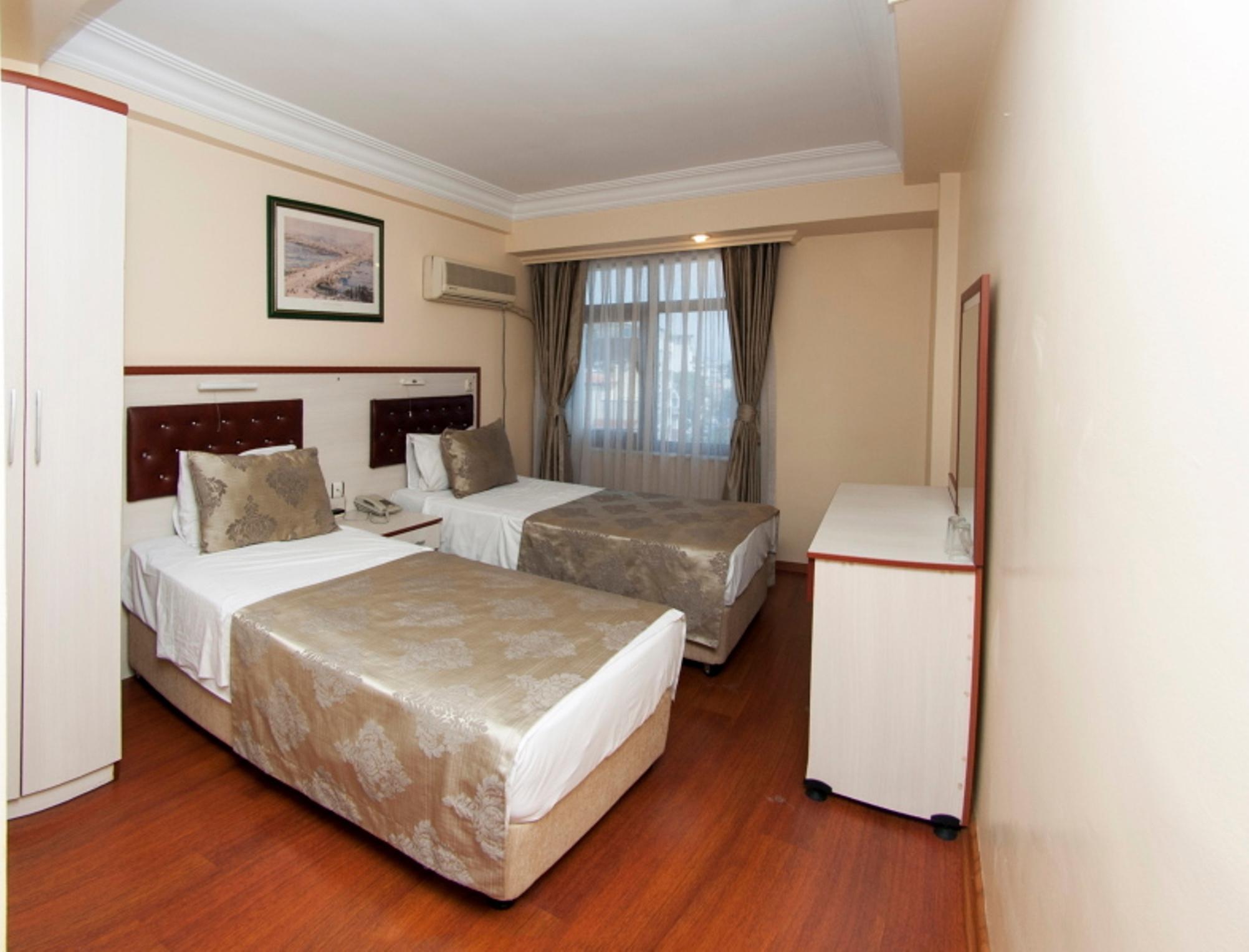 Tayhan Hotel Istanbul Rum bild
