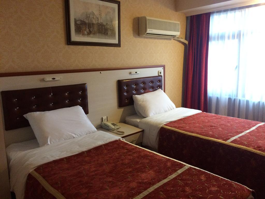 Tayhan Hotel Istanbul Rum bild